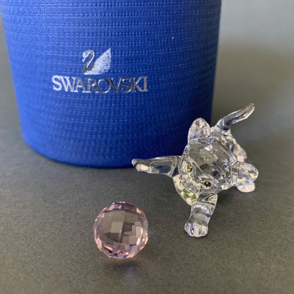 Vintage Swarovski Kitten Standing #631856 in Original Box